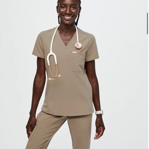 XS - figs Color - latte set